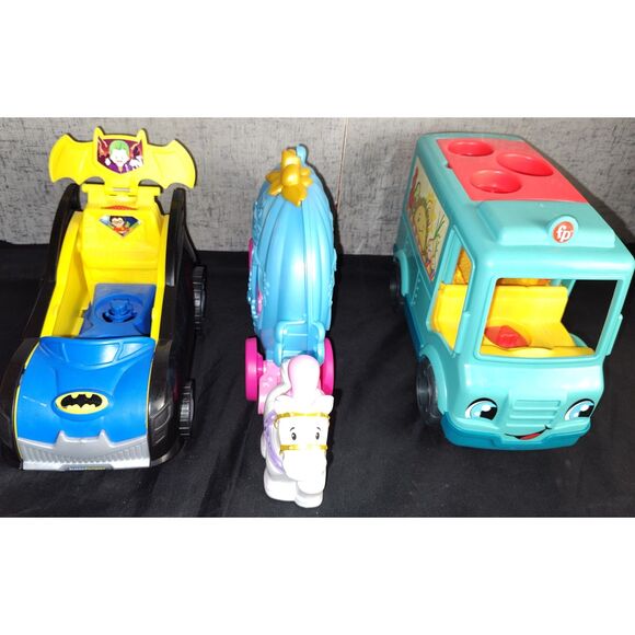 Fisher-Price Little People Toy Lot of 62 Figures + Vehicles - Picture 9 of 12